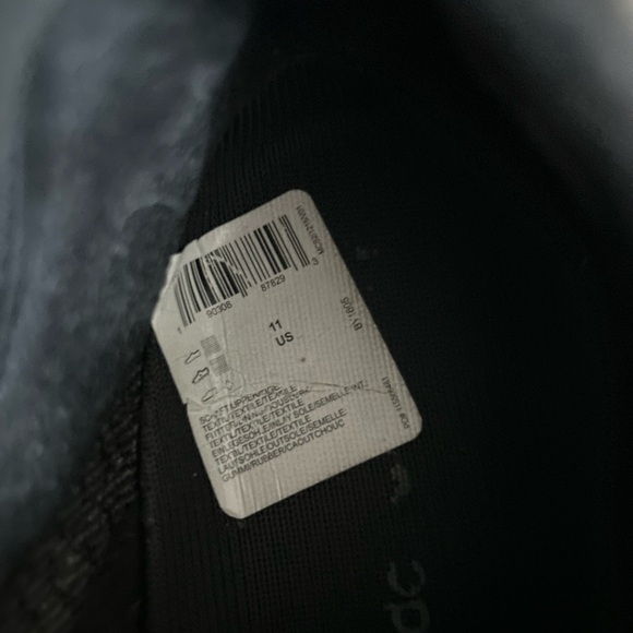 AUTHENTIC-Adidas Yeezy Boost - Size 11  - PREOWNED - Picture 7 of 9